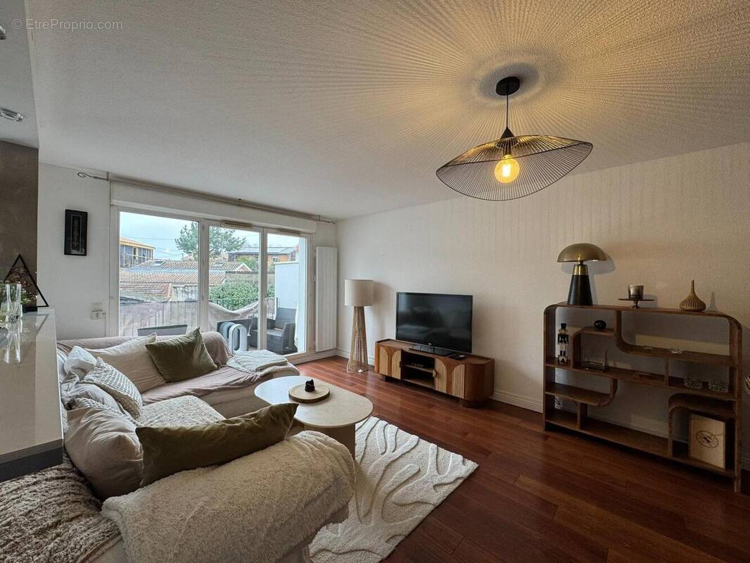 Photo 1 - Appartement à BORDEAUX