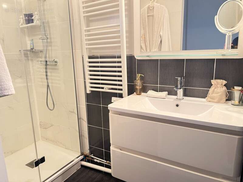 Maison à MANNEVILLE-SUR-RISLE