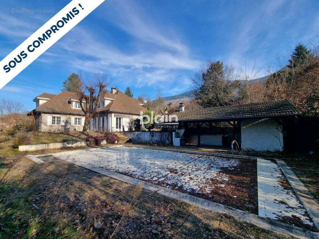 Maison à VAULNAVEYS-LE-HAUT