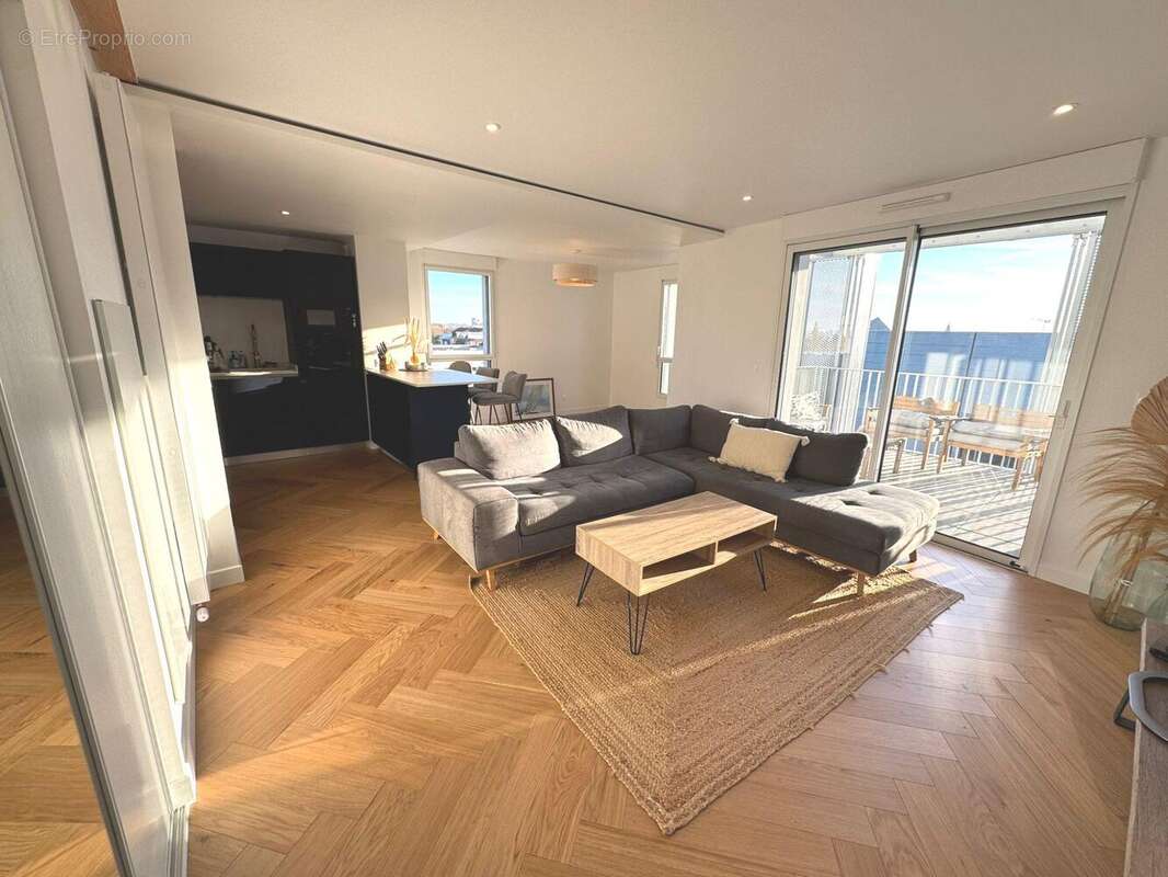 Appartement à BORDEAUX