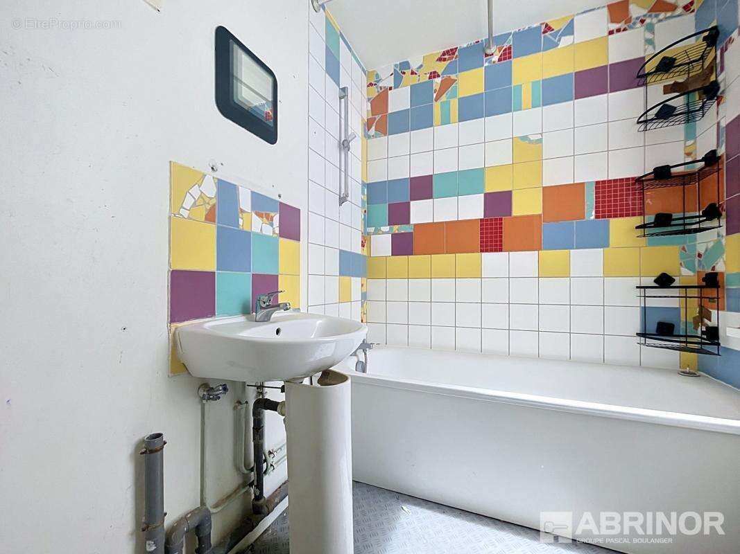 Lille centre type 3 de 66m² - photo 4