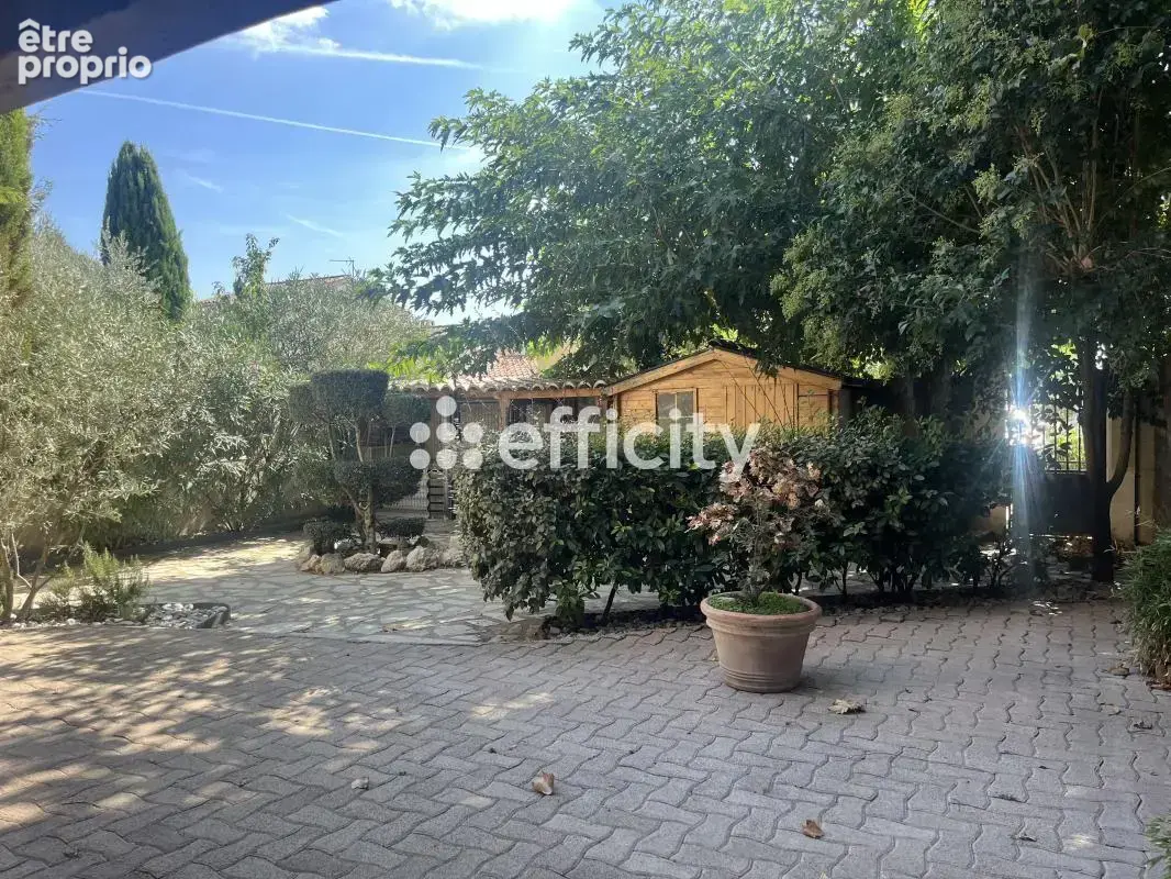 Maison 5 pièces 138 m² à vendre à Cabannes (13440) - photo 4