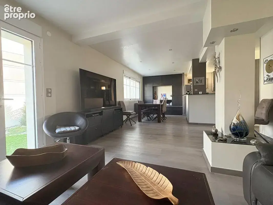 Le plessis robinson - maison 5 chambres, jardin, sous-sol total pompe a chaleur - dpe a - photo 8