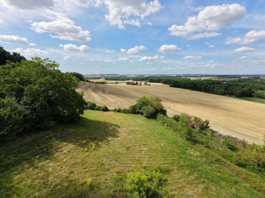 Propriété de trois chambres en bon état avec une vue magnifique - photo 7