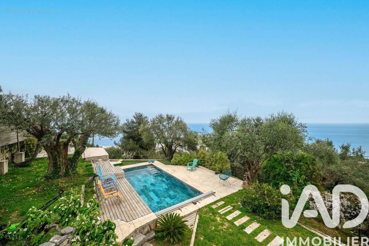 Photo 1 - Maison à ROQUEBRUNE-CAP-MARTIN