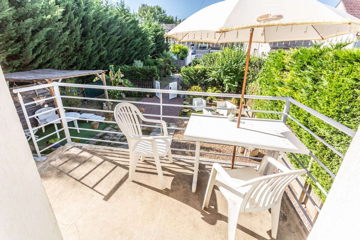 Maison à SAINT-DOULCHARD