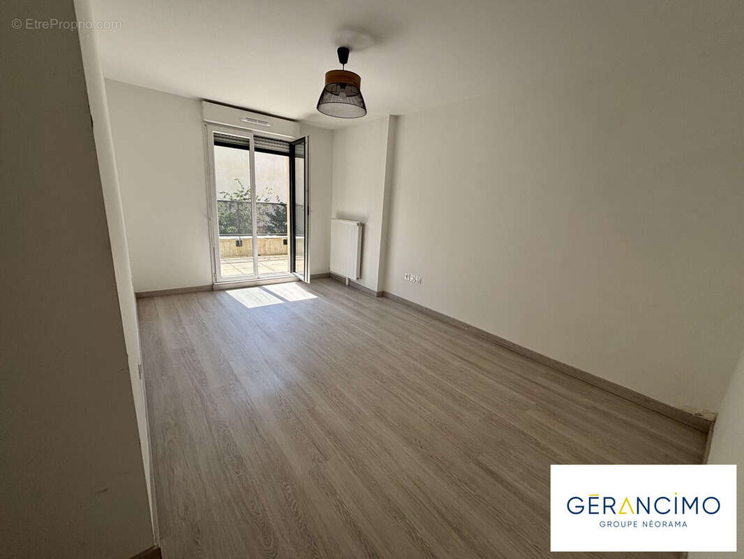 Appartement à PERSAN