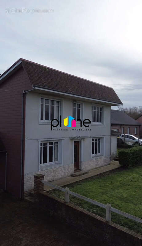 Maison à AVERDOINGT