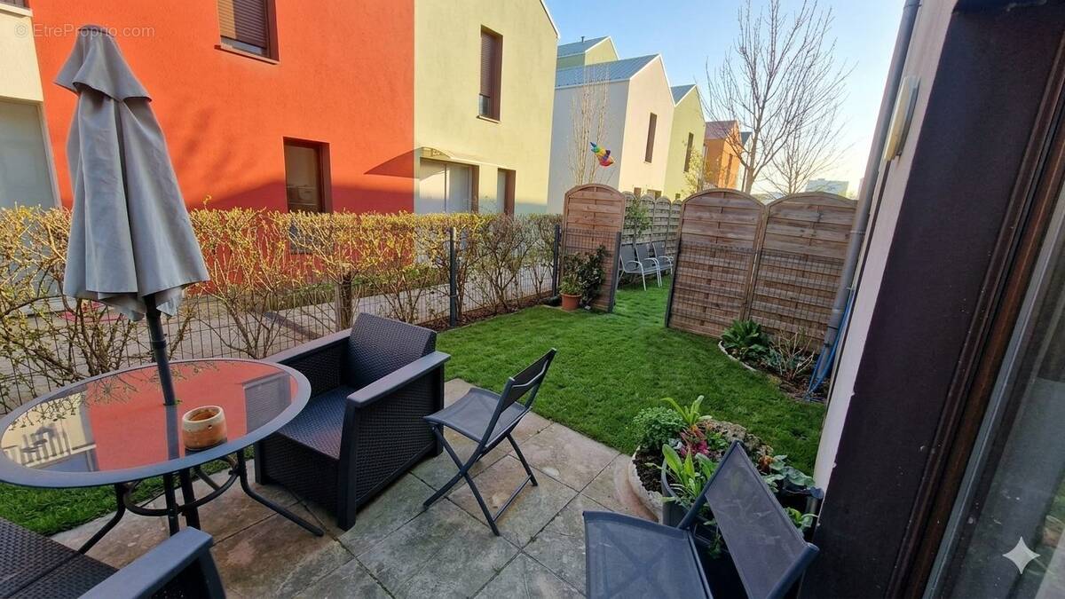Maison à LA COURNEUVE