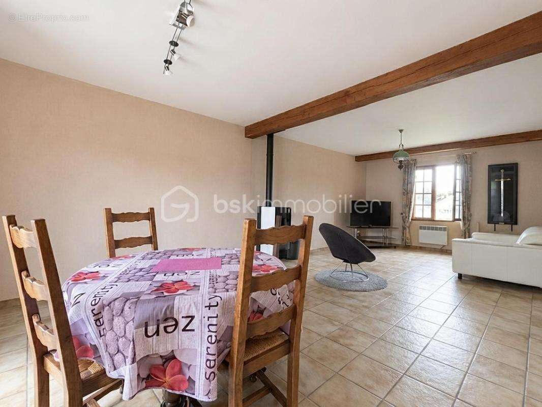 Maison à MAYSEL