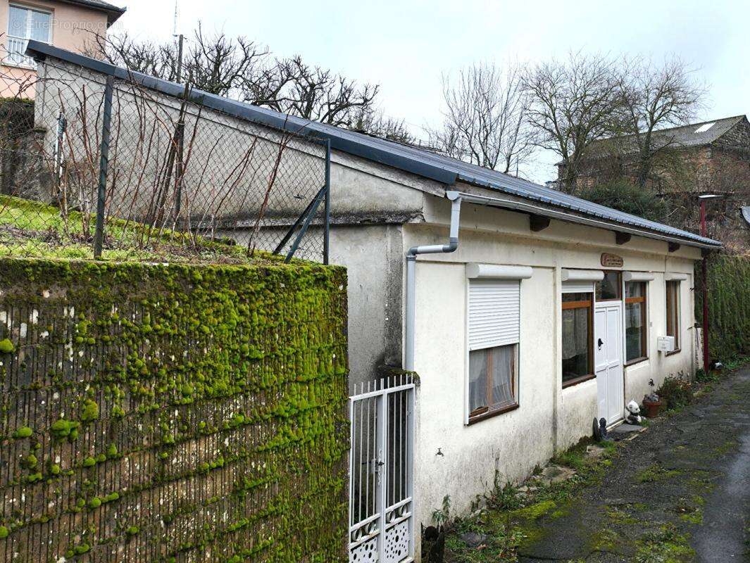 Maison à VILLEFRANCHE-DE-PANAT