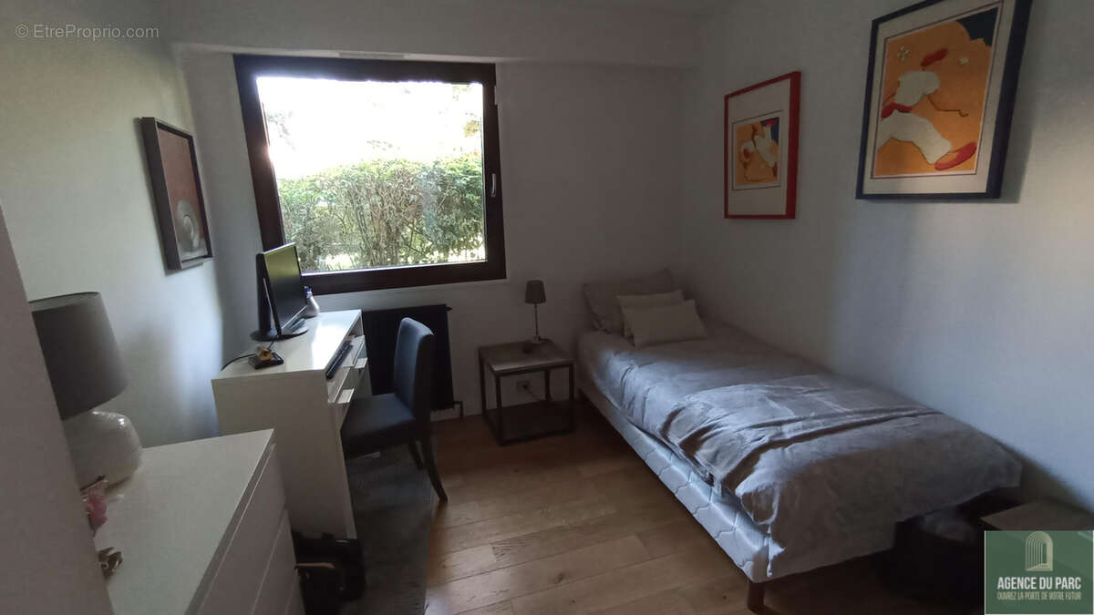 Appartement à VILLE-D'AVRAY