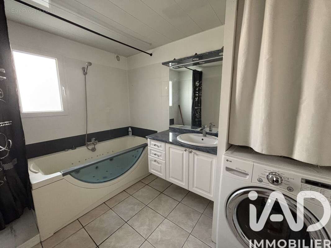 Photo 8 - Maison à BEGLES