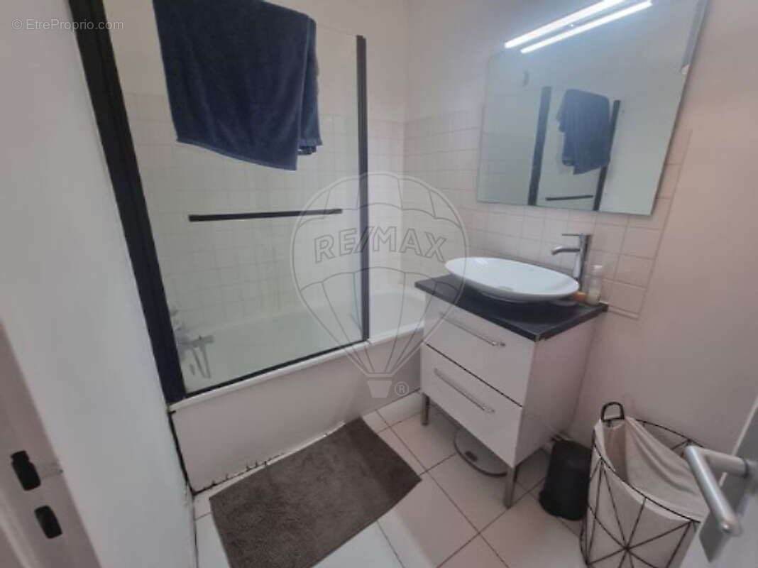 Appartement à LEVALLOIS-PERRET