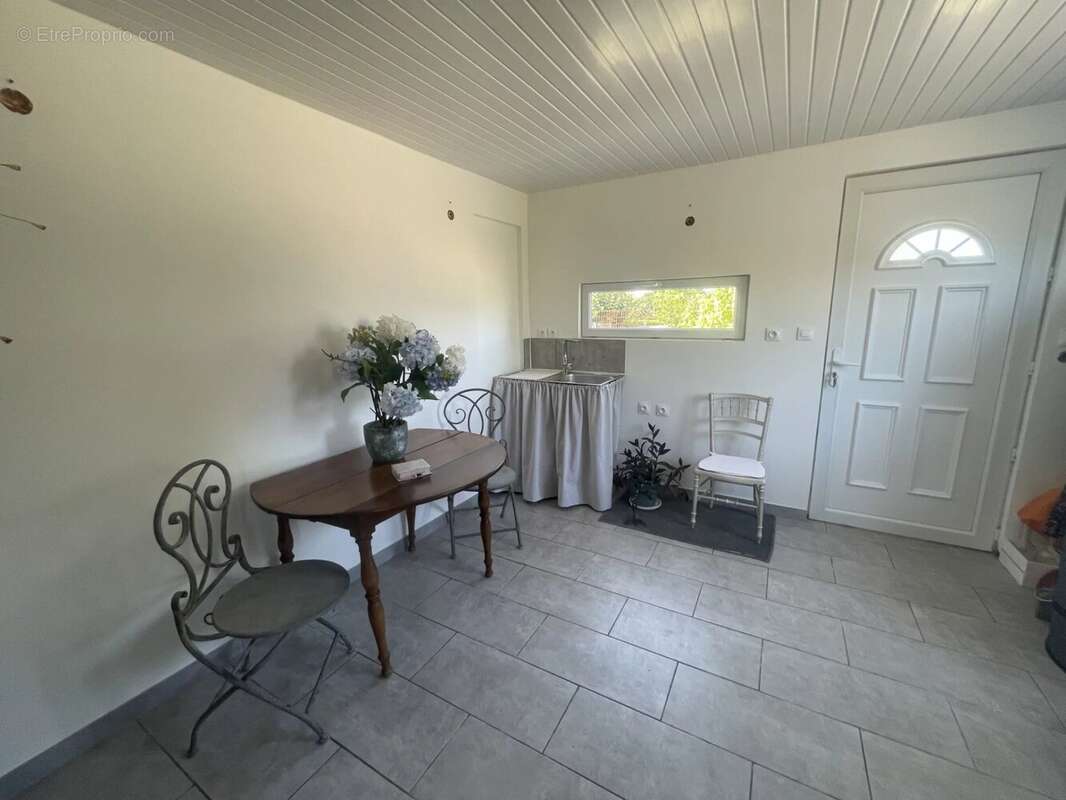 MAISONNETTE neuve au calme, sur un terrain arboré et clôtur - photo 2