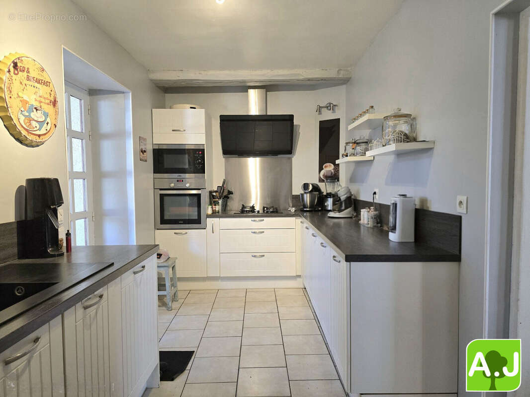 Maison à EZY-SUR-EURE
