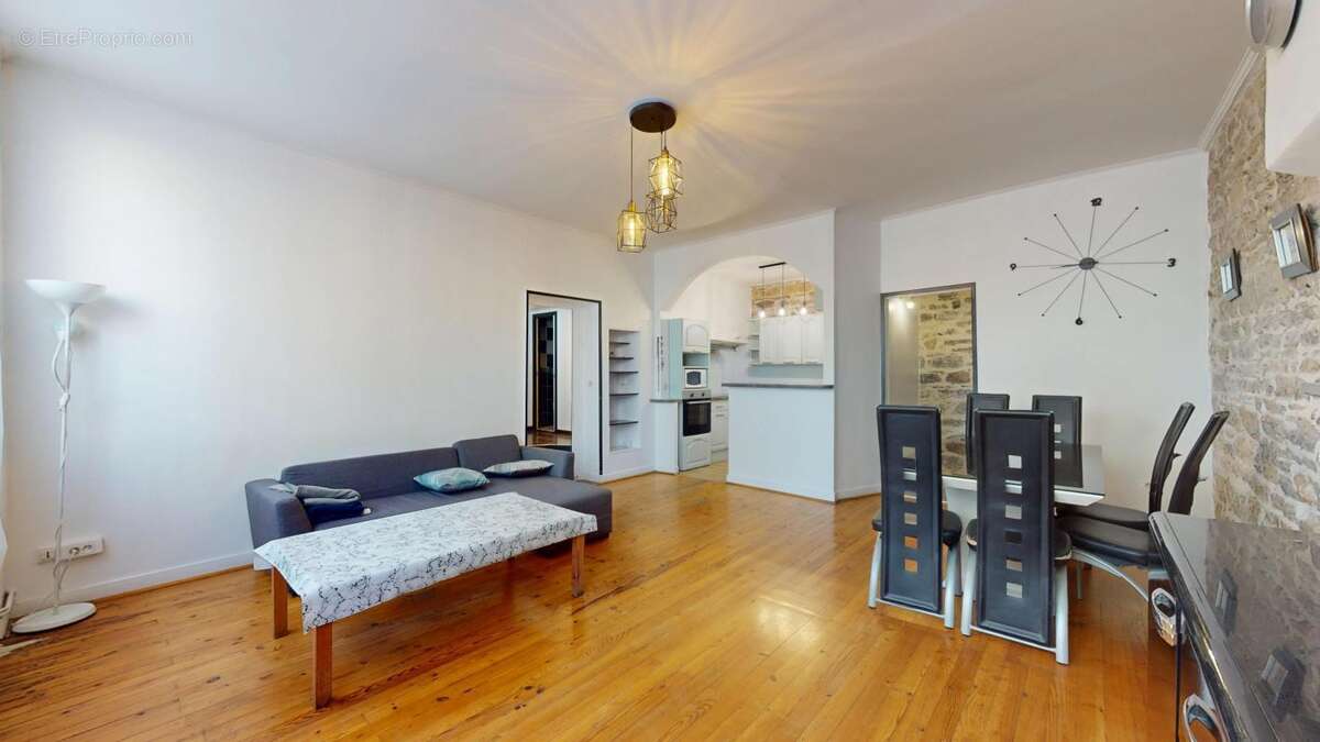Croix-Rousse / Gros caillou - Superbe Duplex de 122m² ! - photo 3