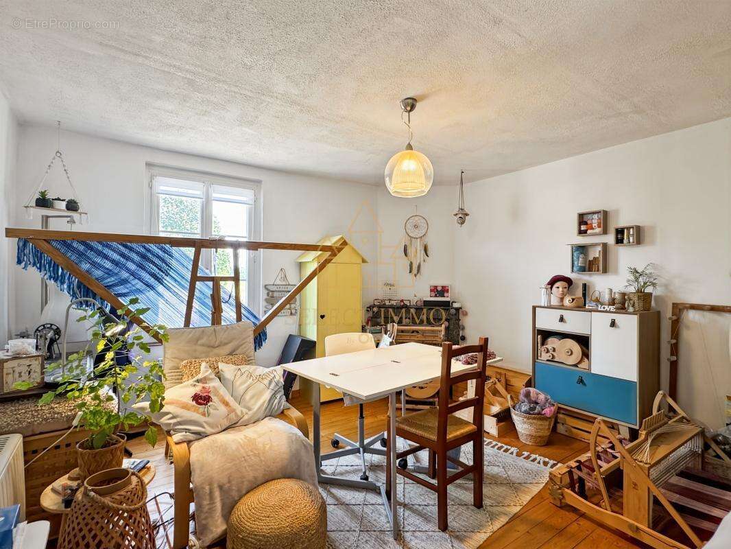 Maison à BREUILPONT