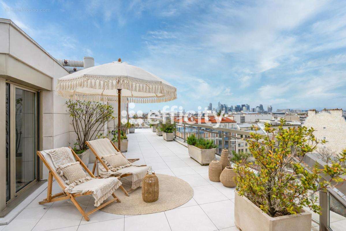 Appartement à LEVALLOIS-PERRET