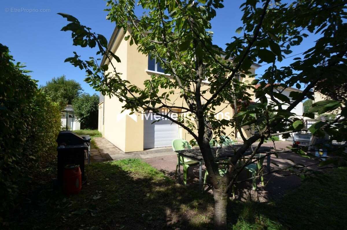 Maison à CALUIRE-ET-CUIRE