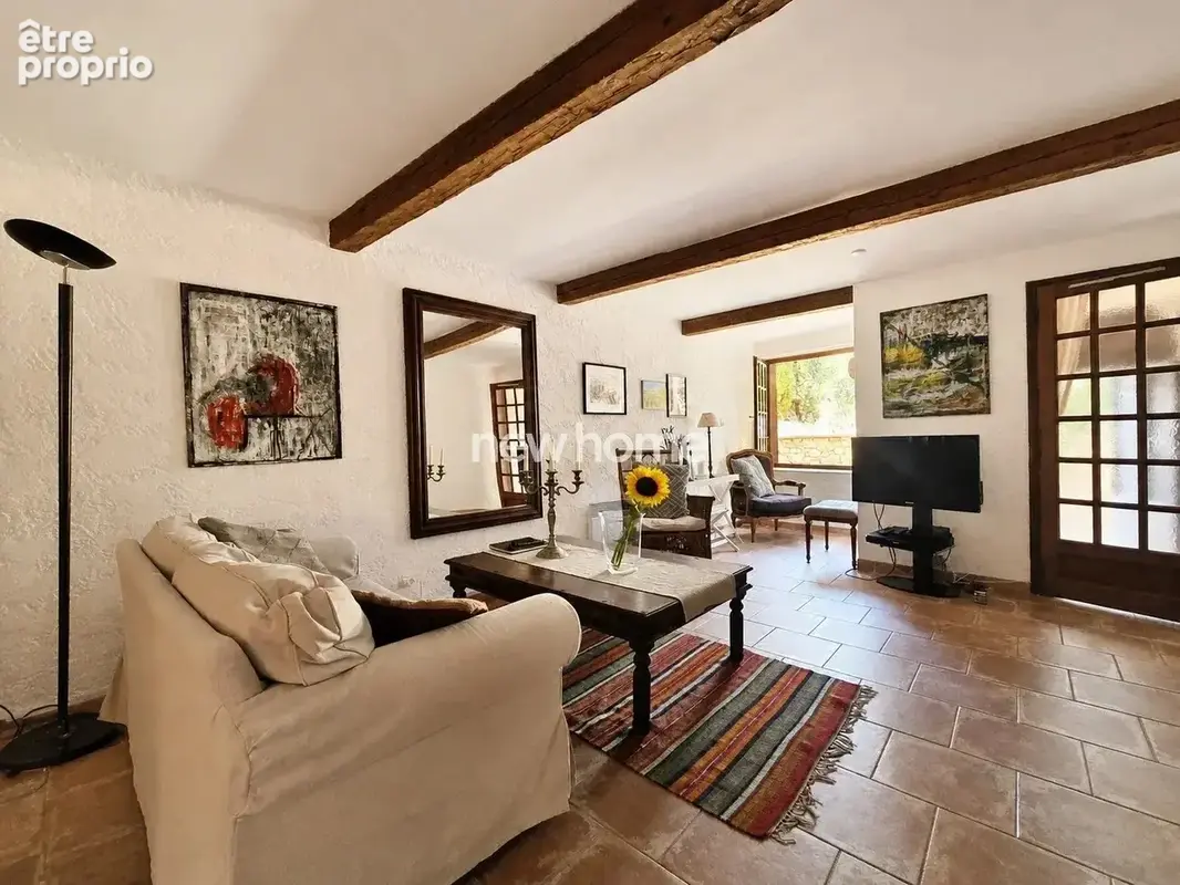 Lorgues – Maison de village au calme avec terrasse tropézienne - photo 2