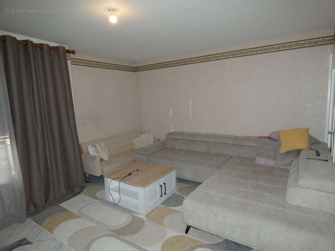 Appartement à MIGENNES