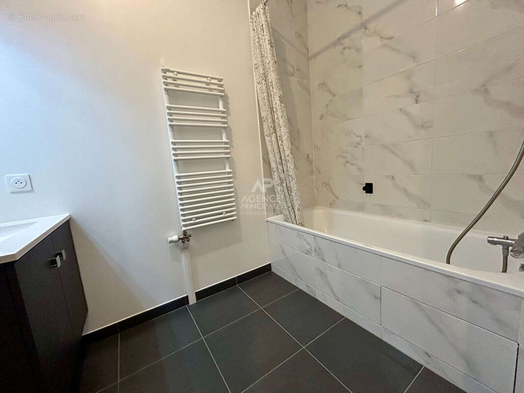 Appartement à CARRIERES-SOUS-POISSY
