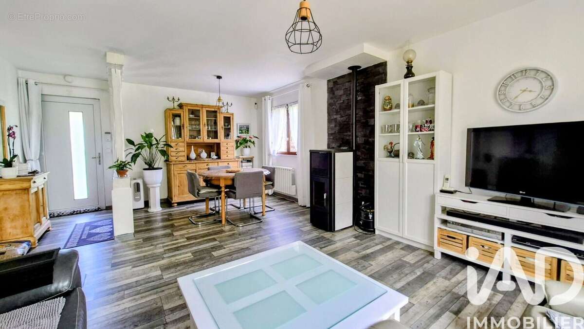 Maison 115 m² à Friardel  - photo 4