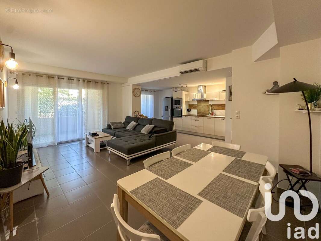 Photo 3 - Appartement à PUGET-SUR-ARGENS