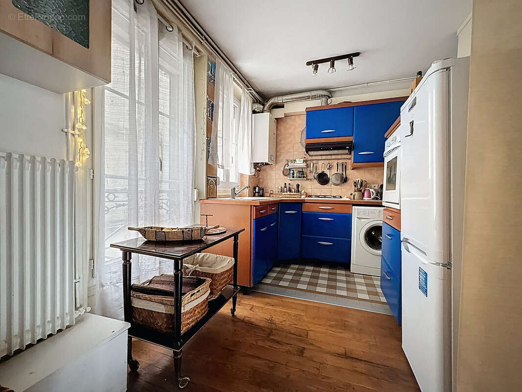 Appartement à PARIS-20E