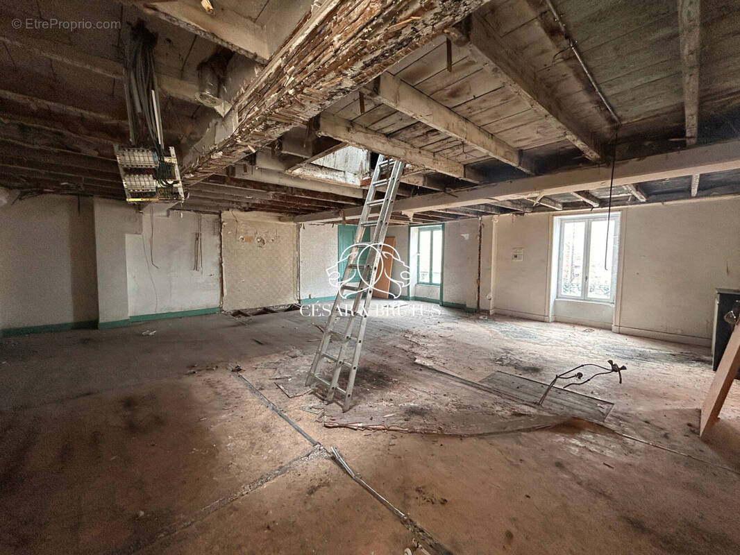 Appartement à THIZY