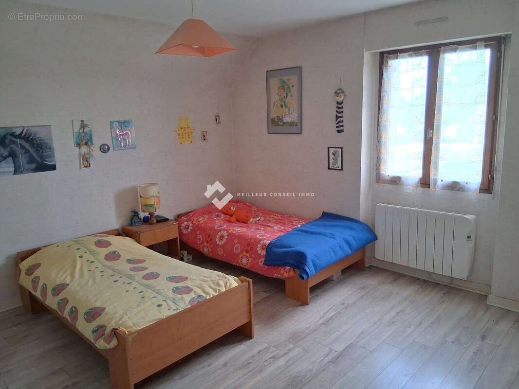 Maison 119 m² à Quintin  - photo 7