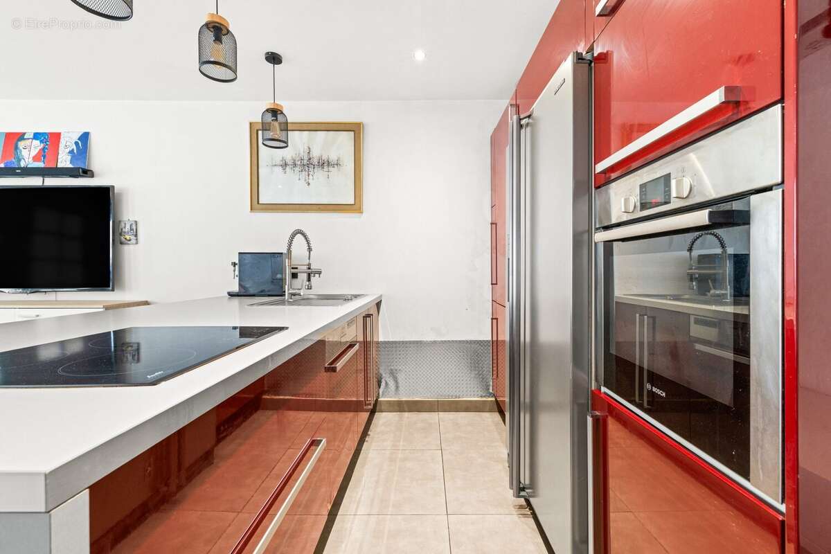 Maison 67 m² à Saint-Laurent-Du-Var  - photo 8