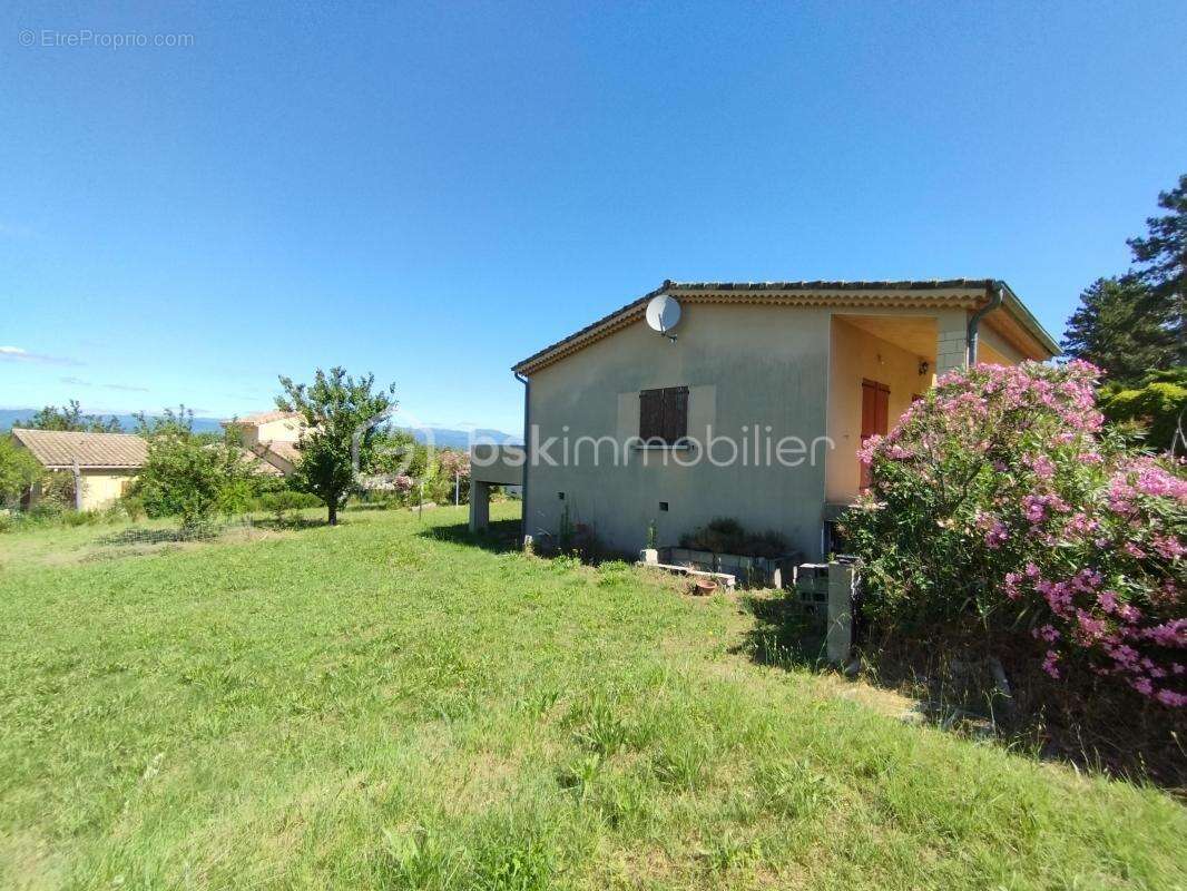 Maison à GROSPIERRES