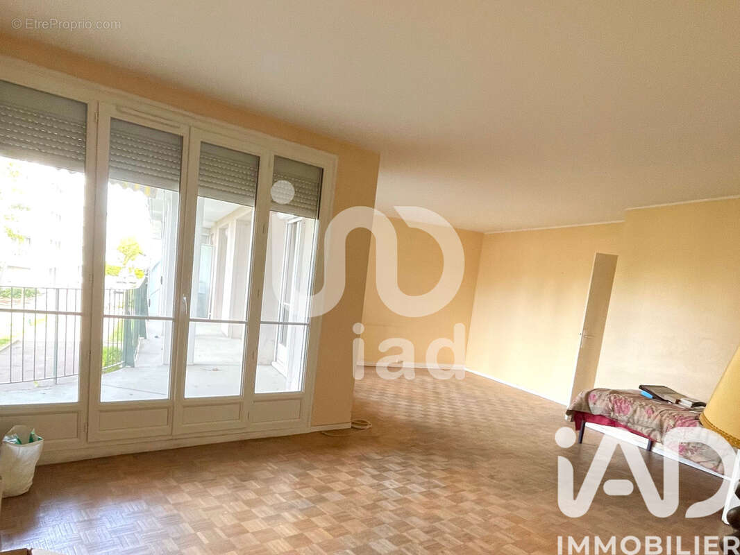 Photo 3 - Appartement à CHOISY-LE-ROI