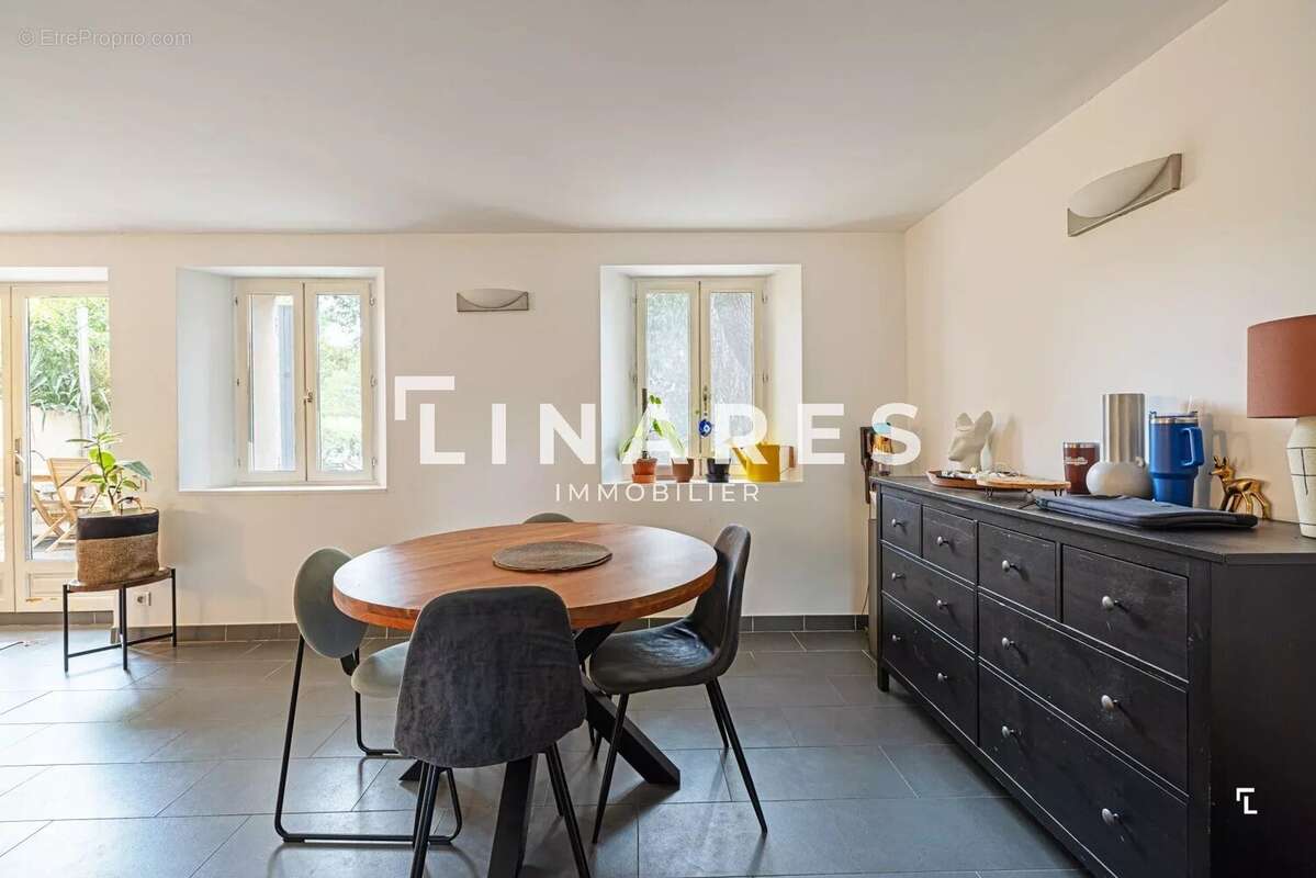 VUE SUR VIGNES - Maison T3 de 92m2 - Terrasse - Jardin - photo 6
