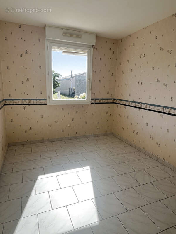 Maison à LA TOUR-DU-CRIEU
