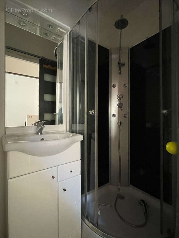 Studio Centre-Ville LA ROCHELLE - photo 8