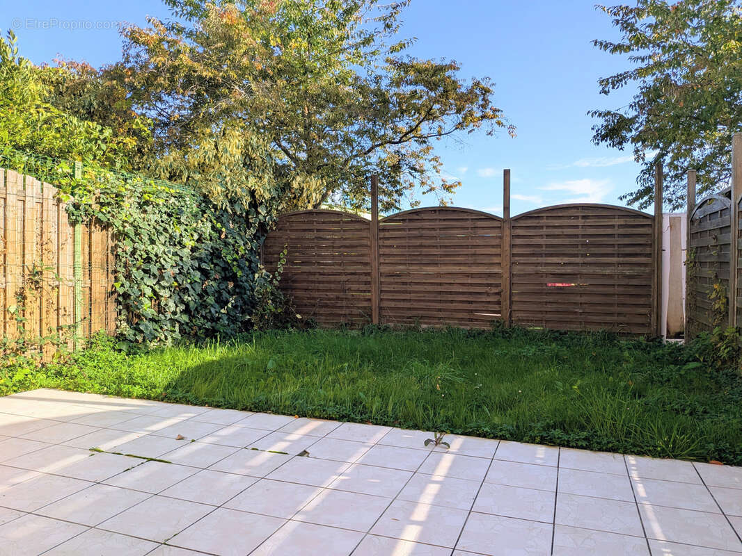 Maison à JARVILLE-LA-MALGRANGE