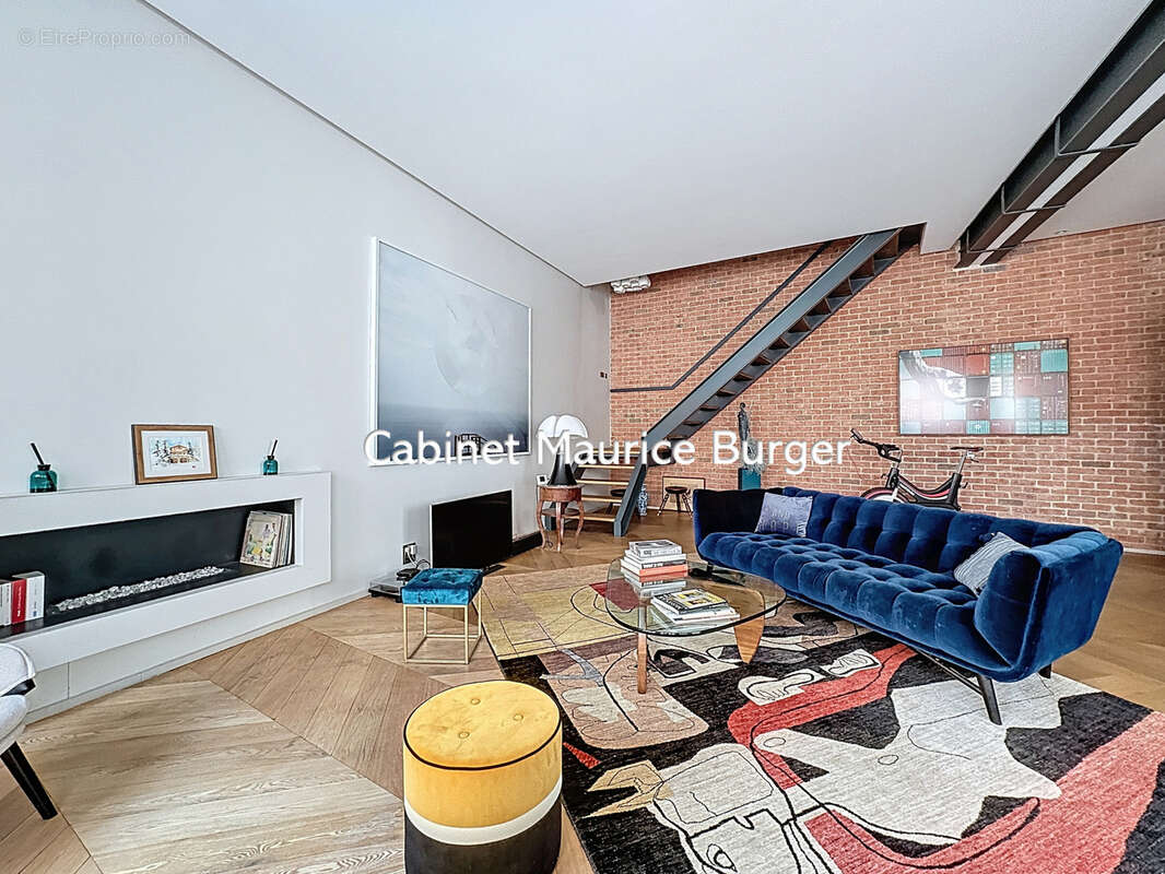 Appartement à PARIS-2E