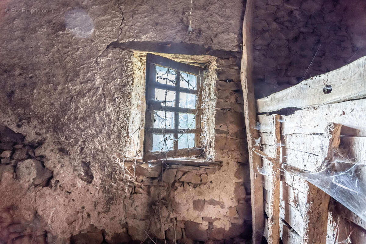 Stone barn to renovate - photo 4
