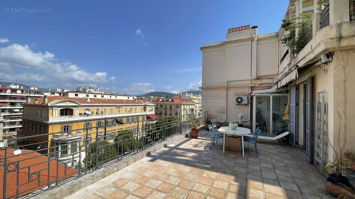 Appartement à NICE
