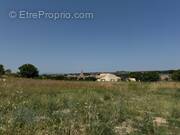 Terrain à MONTAGNAC