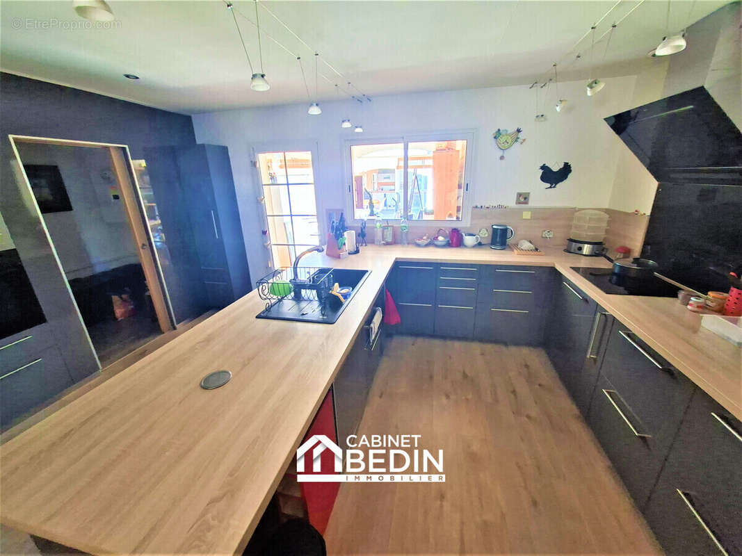 Maison 140 m² à Saint-Paul-Les-Dax  - photo 8