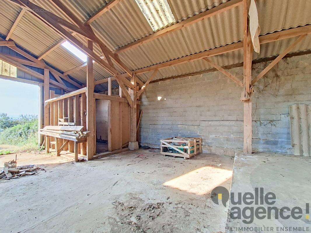 Corps de ferme en pierre à rénover – À 400 mètres de la plage - photo 6