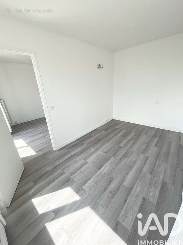 Photo 8 - Appartement à LE BLANC-MESNIL