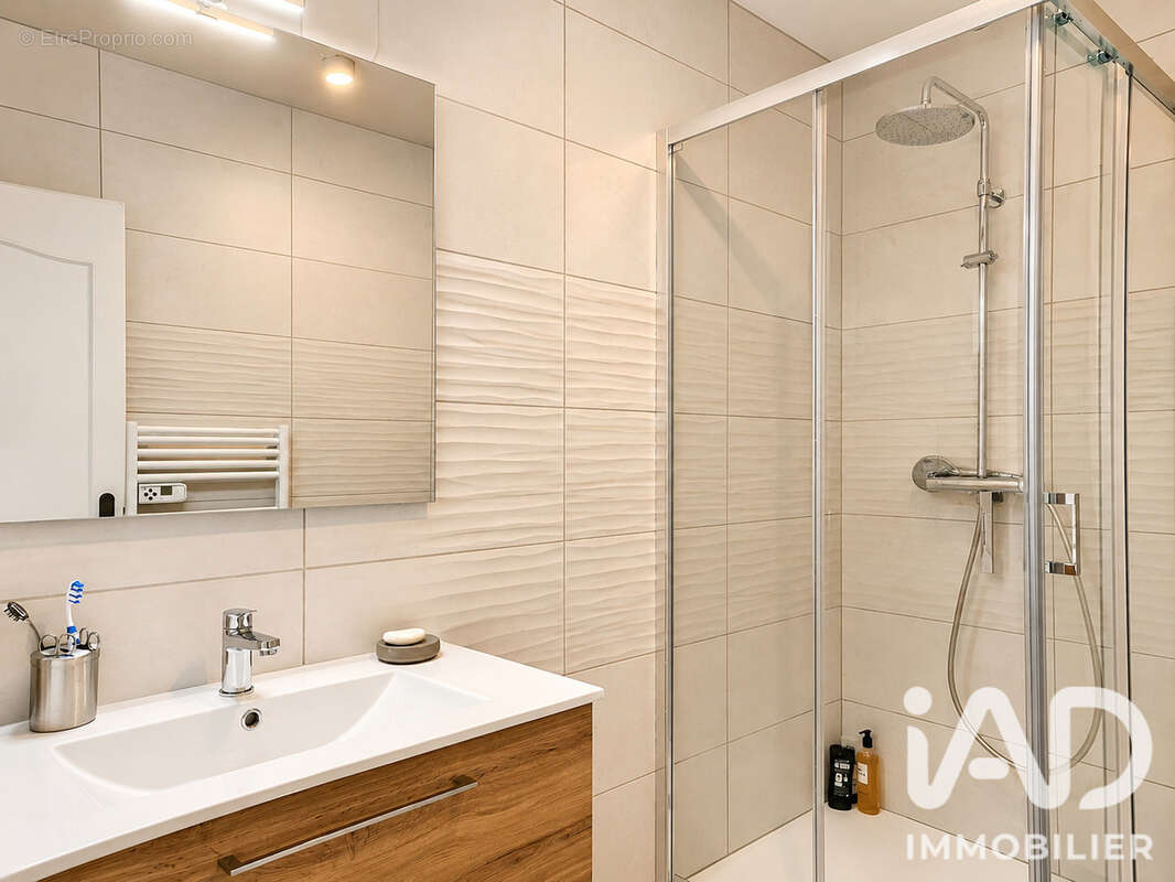 Appartement 86 m² à Vals-Pres-Le-Puy  - photo 8