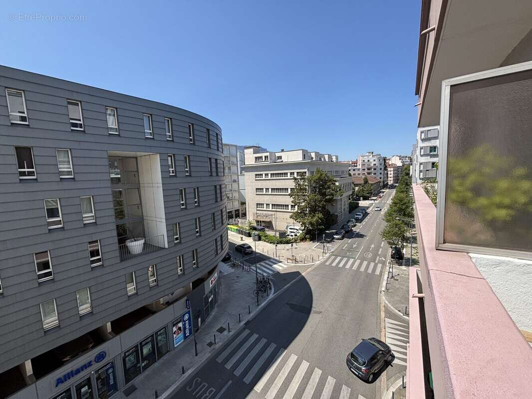 Appartement 65 m² à Grenoble  - photo 5