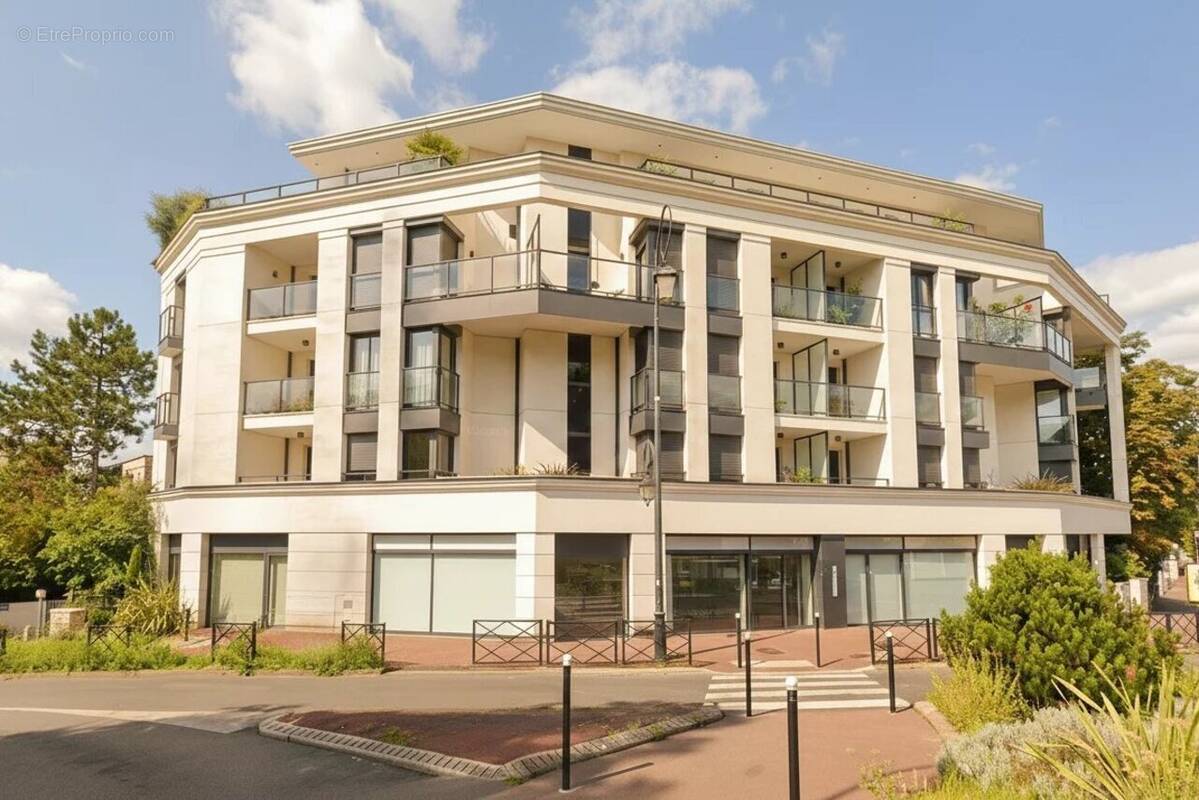 Appartement à SAINT-MAUR-DES-FOSSES