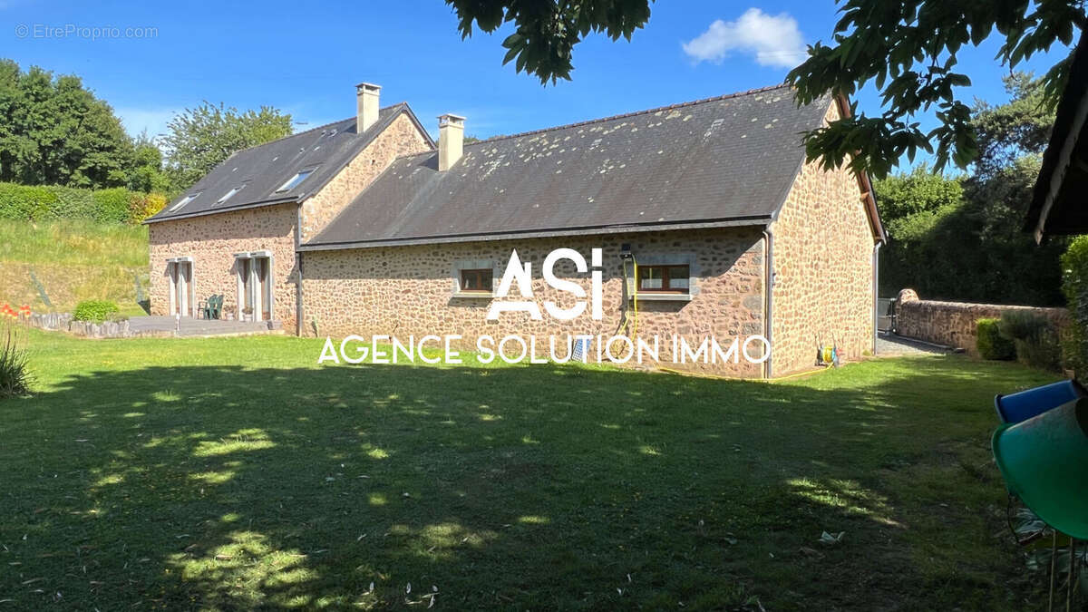 Maison à SAINTE-GEMMES-LE-ROBERT